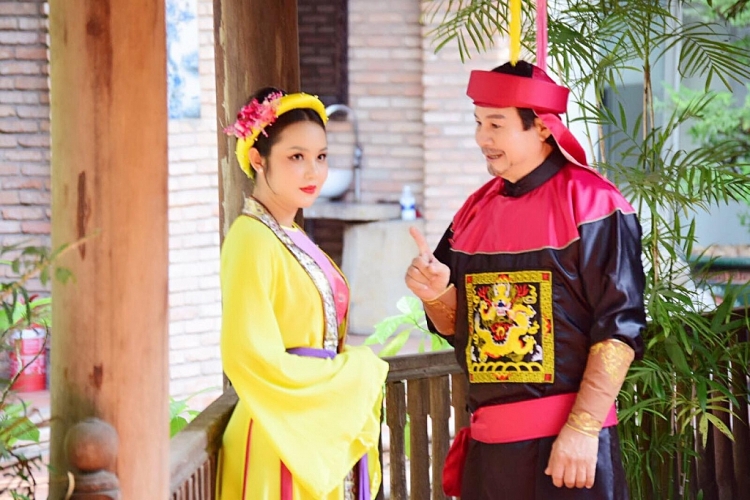 nang phi amy le anh tiep tuc ben duyen phim cung dau cung dan chi hoai an