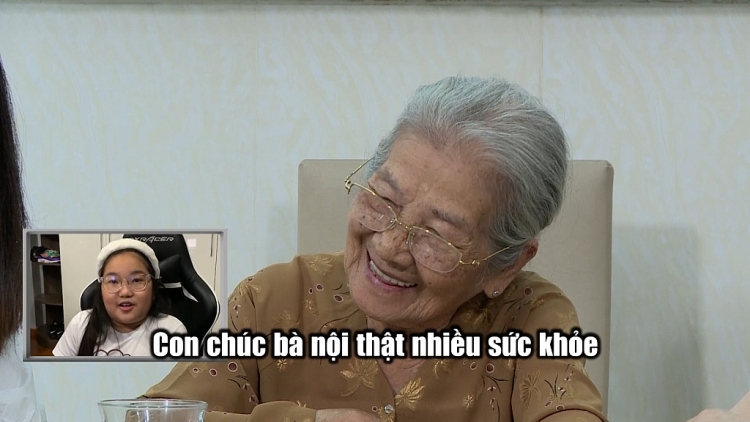 'Gõ cửa thăm nhà': NSƯT Phi Điểu kể chuyện bị tai nạn nhưng vẫn tự lái xe đi diễn ở tuổi 89