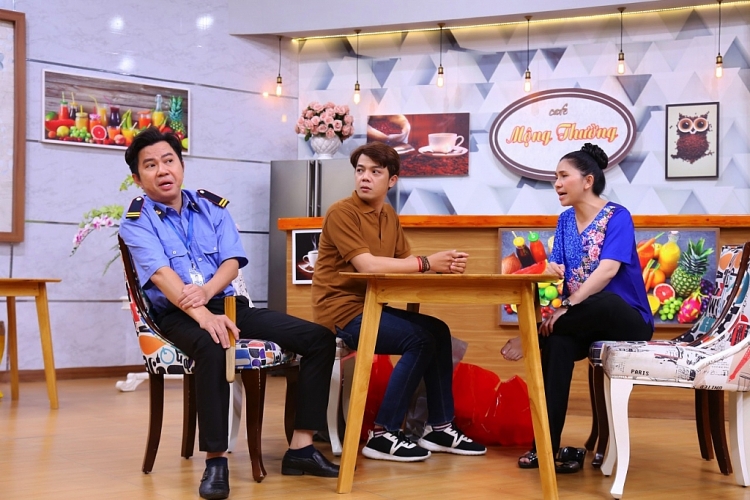 'Nữ hoàng vai phụ' Thụy Mười biết ơn cuộc sống đã dẫn lối đến với lĩnh vực hài