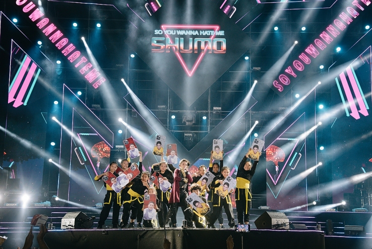 Rapper nhí Shumo 'chào sân' 'MTV School Fest' cực đỉnh trước 30.000 sinh viên tại KTX Đại học quốc gia TP.HCM