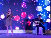 Ca sĩ Amy Lê Anh hát mừng Ngày Báo chí Cách mạng Việt Nam