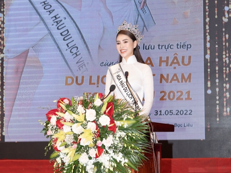 Hoa hậu Lý Kim Thảo: Nỗ lực xóa bỏ định kiến 'Hoa hậu chỉ để ngắm'