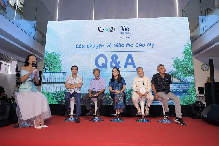 Đạo diễn Nguyễn Quang Dũng: Phim remake nên dựa vào sự bình tĩnh của người chuyển thể, không nên quá bám theo kịch bản gốc