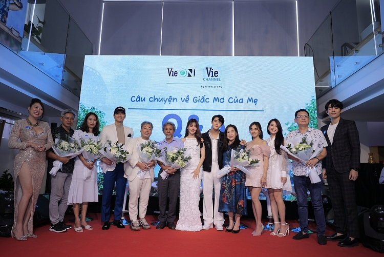 Đạo diễn Nguyễn Quang Dũng: Phim remake nên dựa vào sự bình tĩnh của người chuyển thể, không nên quá bám theo kịch bản gốc