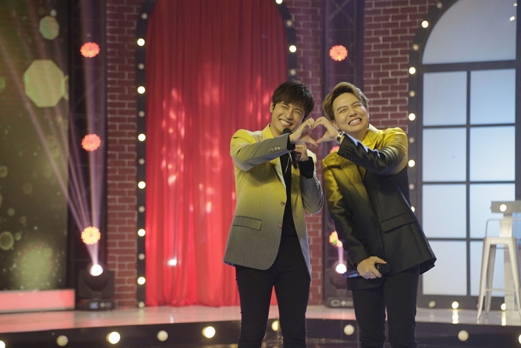 san dau ca tu quay tro lai hoanh trang cung dan khach moi sieu chat