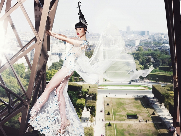 tong cuc du lich va sieu mau quoc te jessica minh anh ky ket thoa thuan hop tac ve quang ba xuc tien du lich viet nam