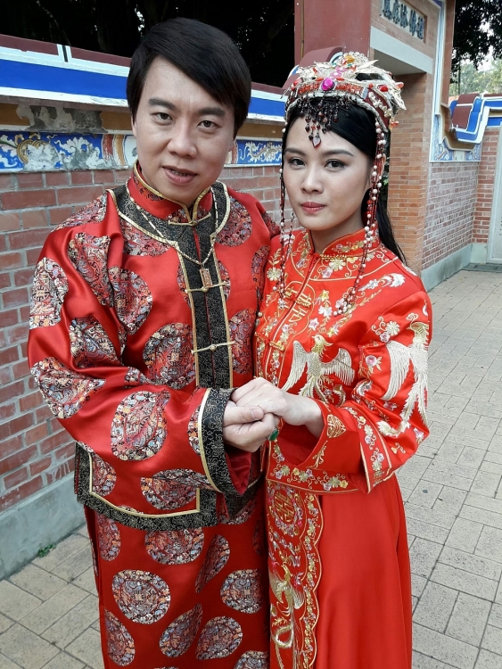 Tháng mưa ngâu ở nhà xem tích truyện Ngưu Lang – Chức Nữ hậu truyện trong 'Nhân gian huyền ảo tân truyện'