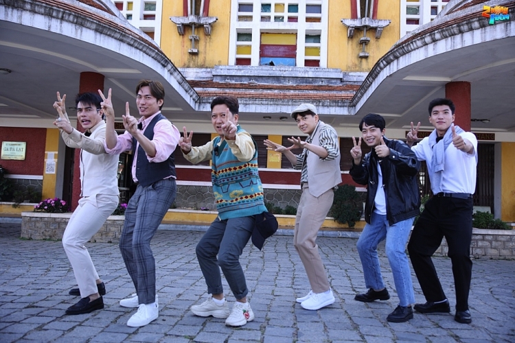 Dàn cast '2 ngày 1 đêm' cháy hết mình với sinh viên Đại học Đà Lạt