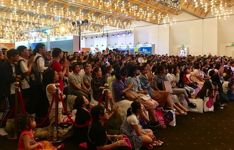 hang ngan fan vay kin sgo48 tai su kien giao luu van hoa nhat ban