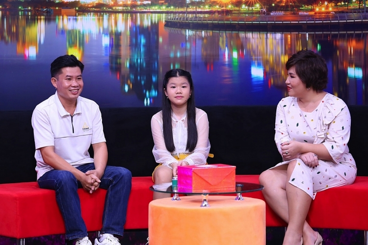 dieu con muon noi xuc dong tam su cua co be 14 tuoi chi mo uoc bua com gia dinh day du thanh vien