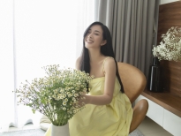 Mai Thanh Hà khoe vẻ đẹp trong veo khi ở nhà trong những ngày giãn cách