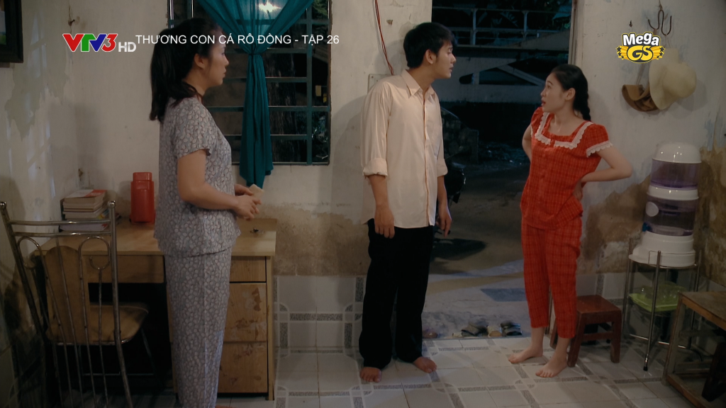 'Thương con cá rô đồng': Vừa lên Sài Gòn, sóng gió đã ập lên đầu chị em Thương