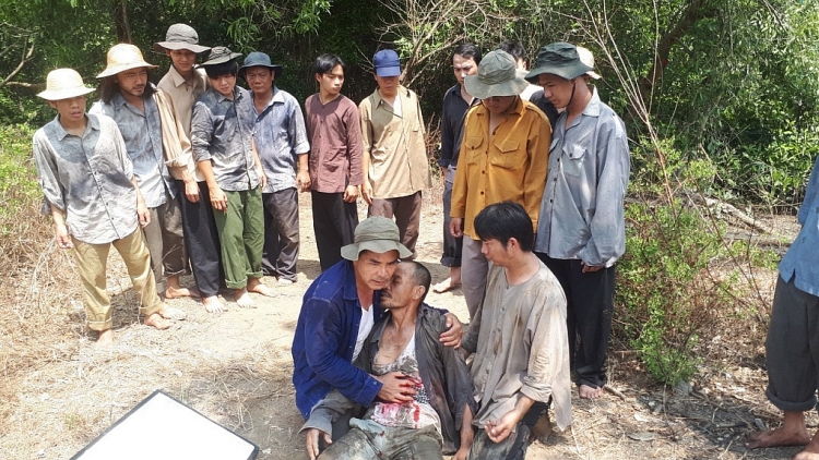Diễn viên Trung Dũng: Hơn 20 ngày làm phim 'Cơn giông', tôi không dám uống một giọt bia, rượu nào!