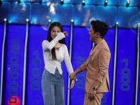 tuong lua kha nhu bb tran lo hen voi ba con hau giang khi ra ve trang tay