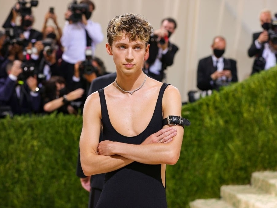 Troye Sivan gây sốc tại MET Gala 2021: 'Đây không phải lần cuối bạn thấy tôi mặc váy đâu!'