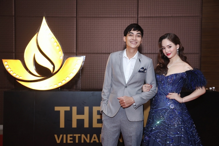 Lan Phương lộng lẫy như công chúa trên thảm đỏ LHPVN lần thứ 21 lan phuong long lay nhu cong chua tren tham do lhpvn lan thu 21