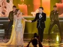 hoai linh duong trieu vu song ca hoa quyen xuc dong ke lai ky niem cung ba me