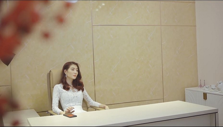Em gái Trấn Thành hẹn hò 'sugar daddy', Jang Mi hóa tiểu tam trong web-drama 'Làng xóm cha cha cha'