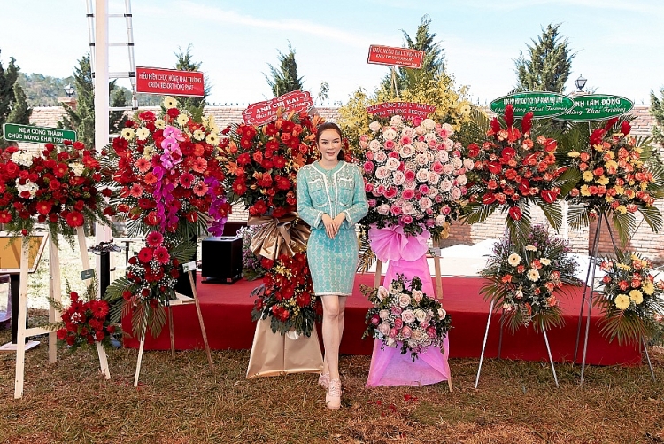 ly nha ky chinh thuc khai truong resort khung o da lat