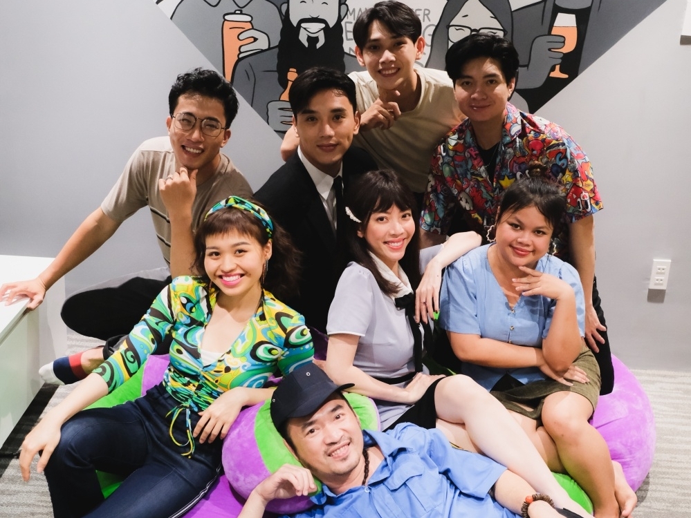 Drama công sở xuất hiện ngập tràn trong sitcom 'Đi làm có gì vui?' của Thu Trang