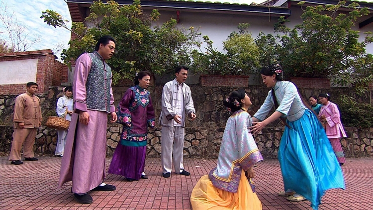 'Nhân gian huyền ảo tân truyện': Bởi sự chủ quan, cả làng bị đại dịch lây lan