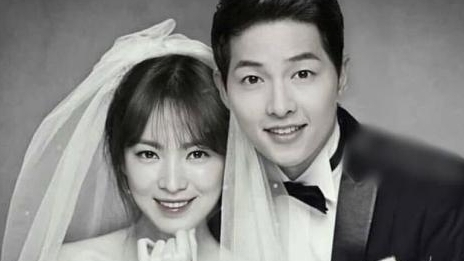 Song Hye Kyo khoe món quà của người 'bí ẩn' tặng, cặp đôi 'Hậu duệ mặt trời' đã tái hợp?