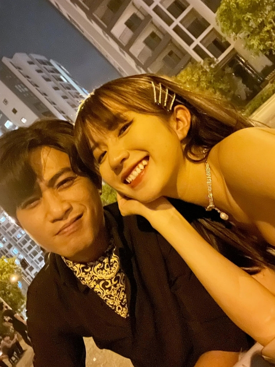 Tích cực đẩy thuyền 'anh Mến trọc'- Doãn Quốc Đam và 'Vân Vân ba chấm'