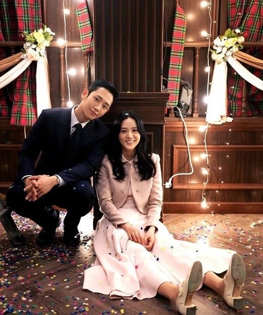 Netizen dự đoán Jisoo (BlackPink) sẽ góp mặt trong phim mới cùng Song Kang