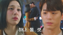 Netizen ‘phát cuồng’ với cặp đôi phụ thích 'đốt cháy giai đoạn' của ‘Hẹn hò chốn công sở'