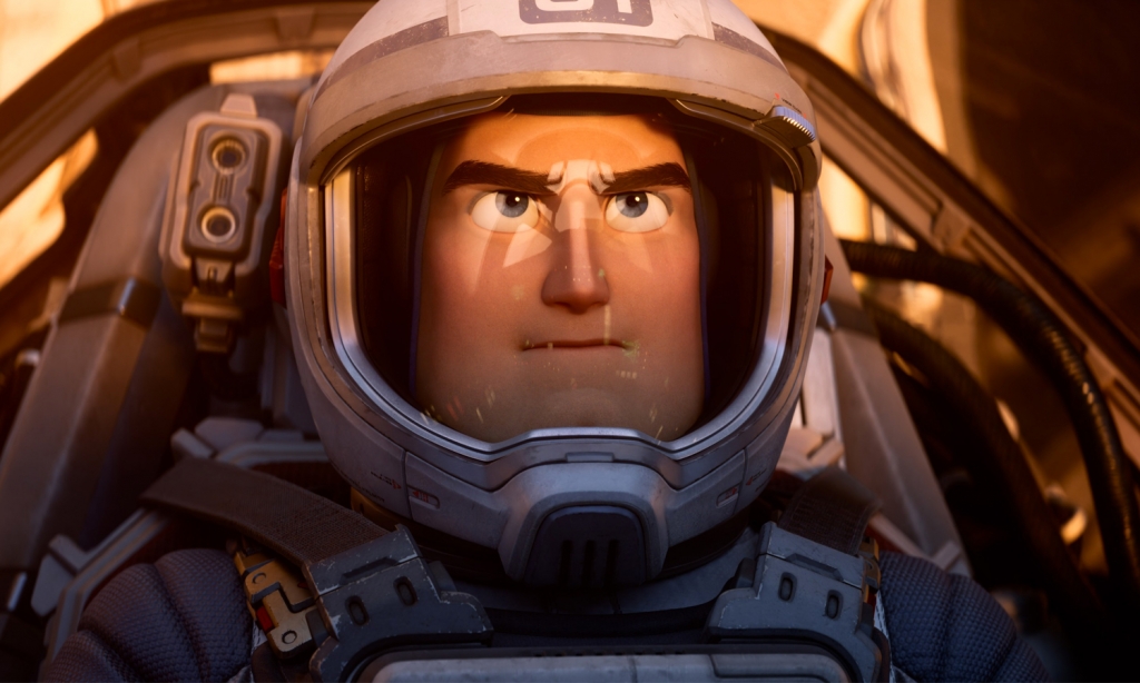 Điều gì ngăn cản ‘Lightyear’ ‘bay cao’ tại phòng vé?