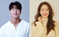 Song Ji Hyo thổ lộ tình cảm, hôn Kim Jong Kook trong tập ‘Running Man’ mới nhất